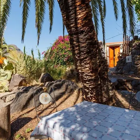 Holiday home In El Risco Mit Garten, Terrasse Und Grill